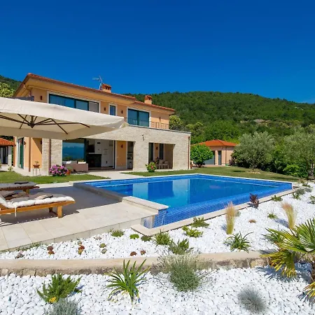Alpeza By Interhome Nyaraló